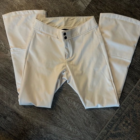 The North Face Women's Snow/Ski Pant - Picture 2 of 3